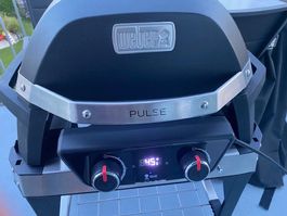 Elektrogrill Weber PULSE 2000 WCart BLK CH