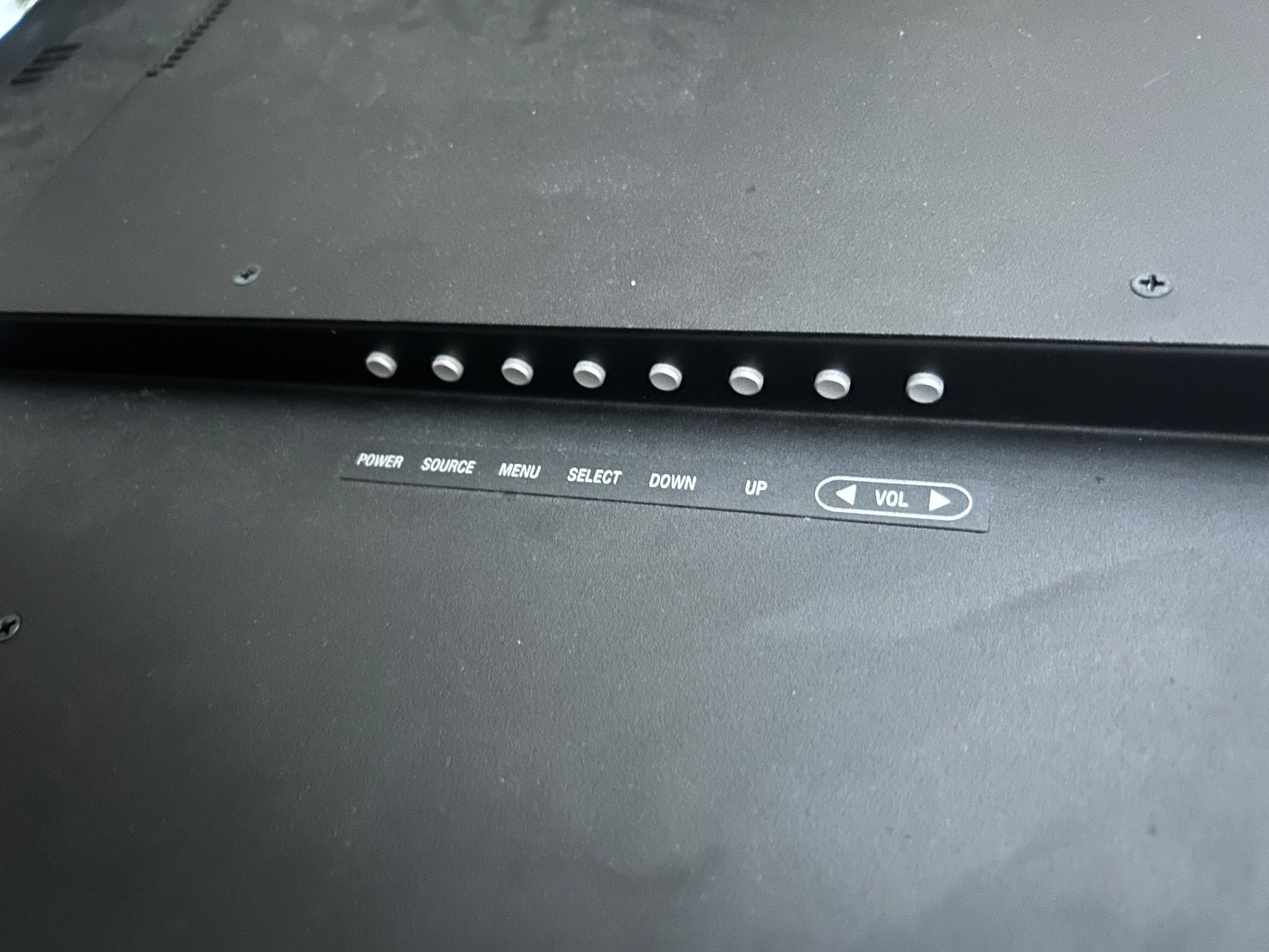 Hyundai Monitore: Moniteur LCD professionnel – Gebraucht aus Courgenay von MJ96 2