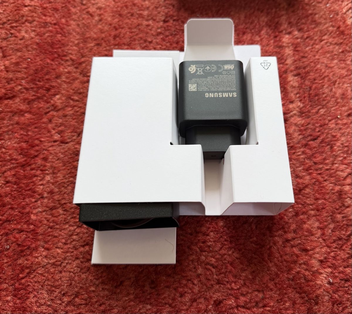 Samsung Unità & Adattatore: Samsung 45W Power Adapter USB-C Cable neu – Nuovo e nell'imballaggio originale da Biel/Bienne venduto da SirRolf 3