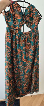 Elegantes Sommerkleid mit Blumenmuster - Grösse M