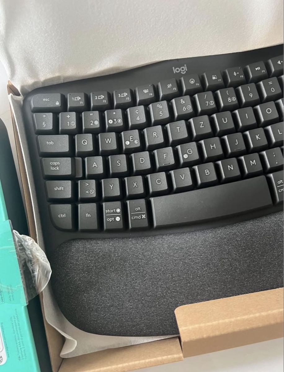 Logitech Tastaturen: Logitech Clavier ordinateur Wave Keys ergonomique sans fil – Neu und originalverpackt aus Lausanne von Stephaniesdressing 3