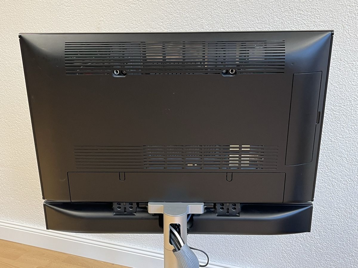 Appareils TV: Loewe Individual 32 Full HD TV mit Sound System – D'occasion à Horgen par Grizzly83 8