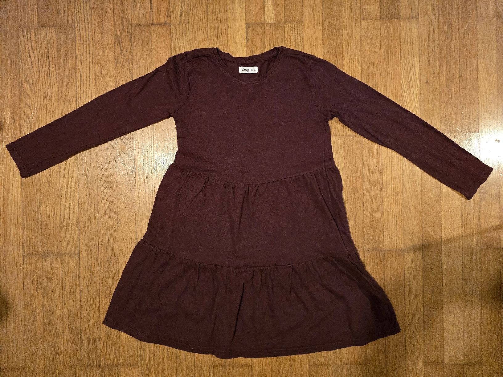 Kleiderpakete & -sets: Winter Set Mädchen, Gr. 122, Kleid, 2x Pullover – Gebraucht aus Lommiswil von PositiveVibe 1