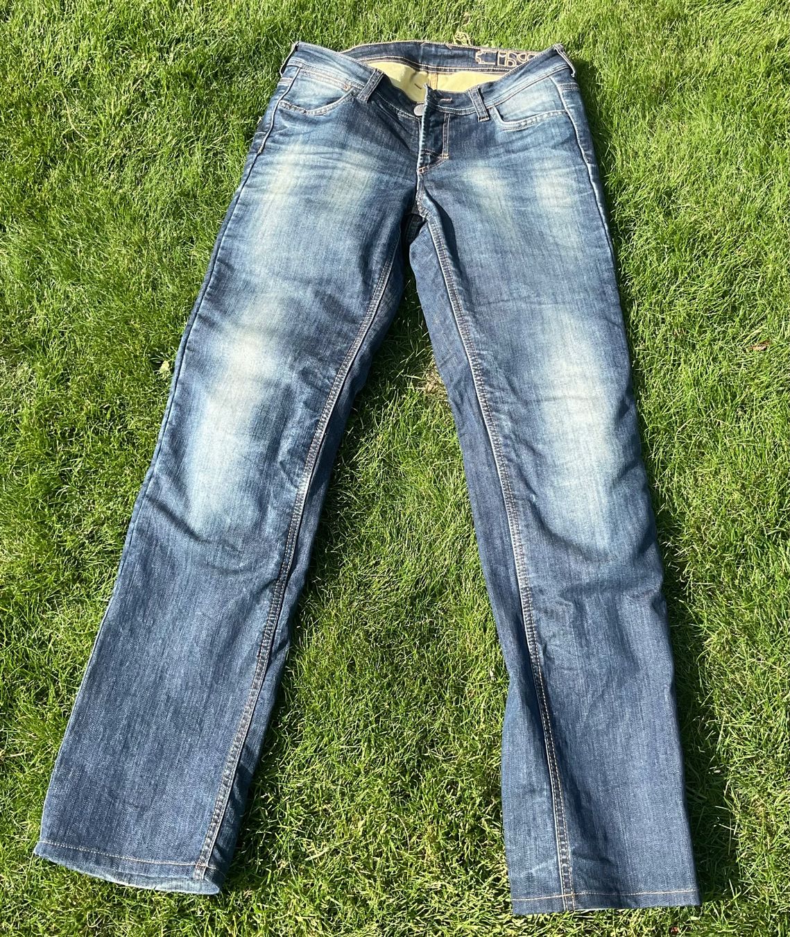 IXS Pantaloni: Kevlar Jeans Damen ixs – Usato da Basadingen venduto da bri_7lx9