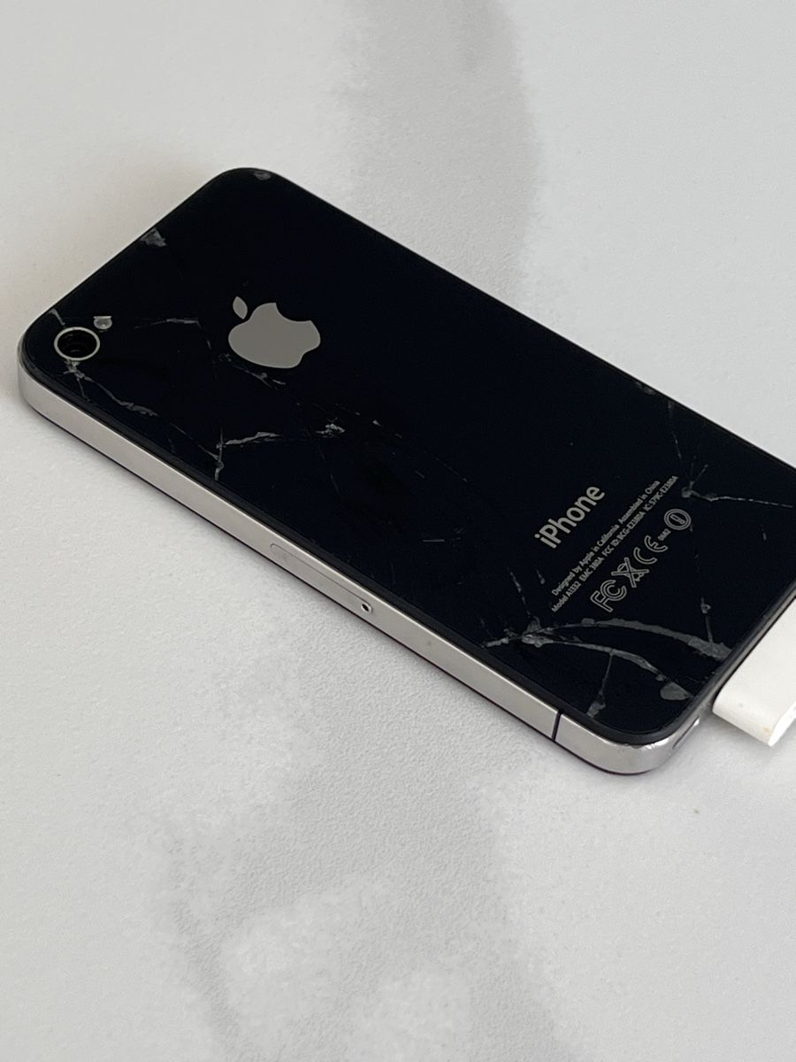 Apple Handys / Smartphones: iPhone 4s schwarz defekt  – Defekt aus Winterthur von ChicMarkt 4