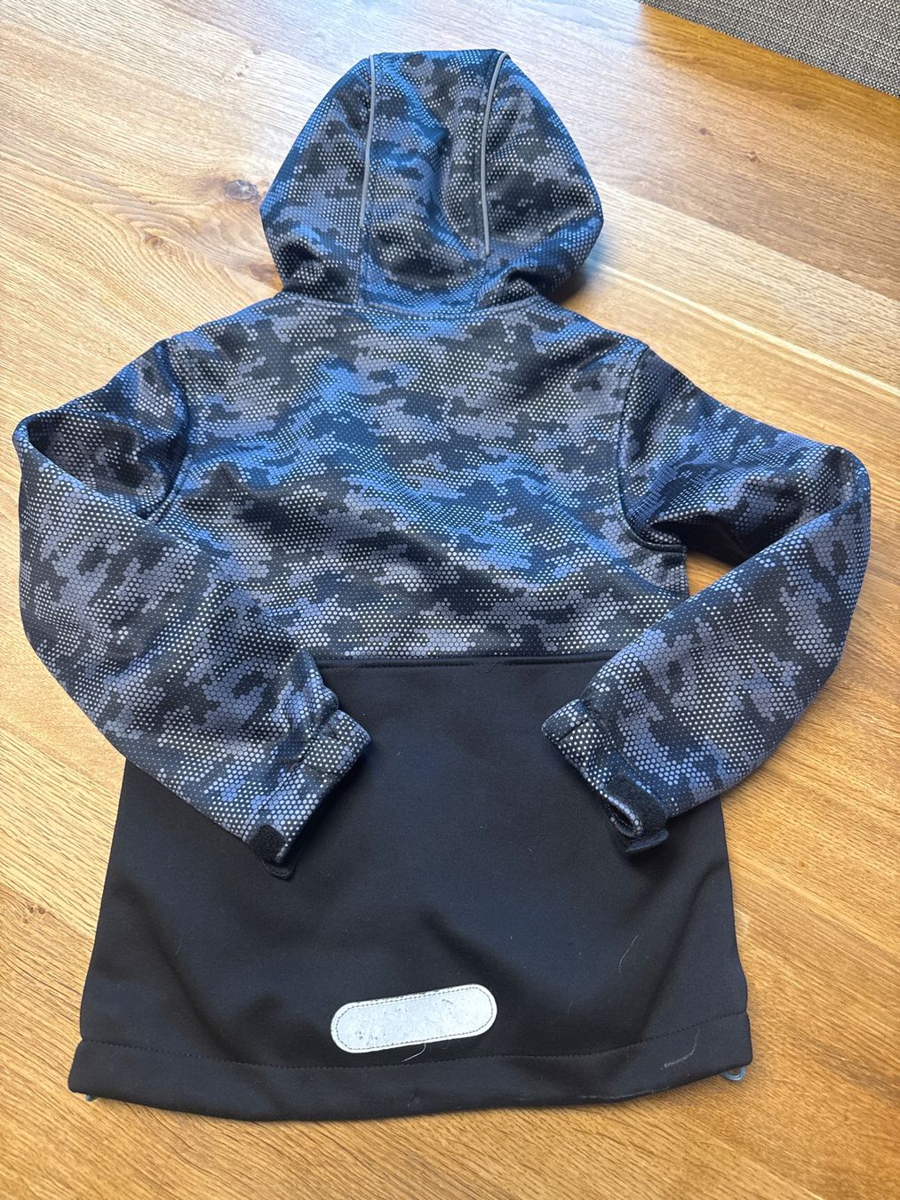 Giacche & Cappotti: Softshelljacke Junge Gr. 122 – Usato da Rohr b. Olten venduto da -FaLu- 1