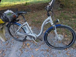 E-Velo Flyer Fahrrad (2 Ladegeräte)