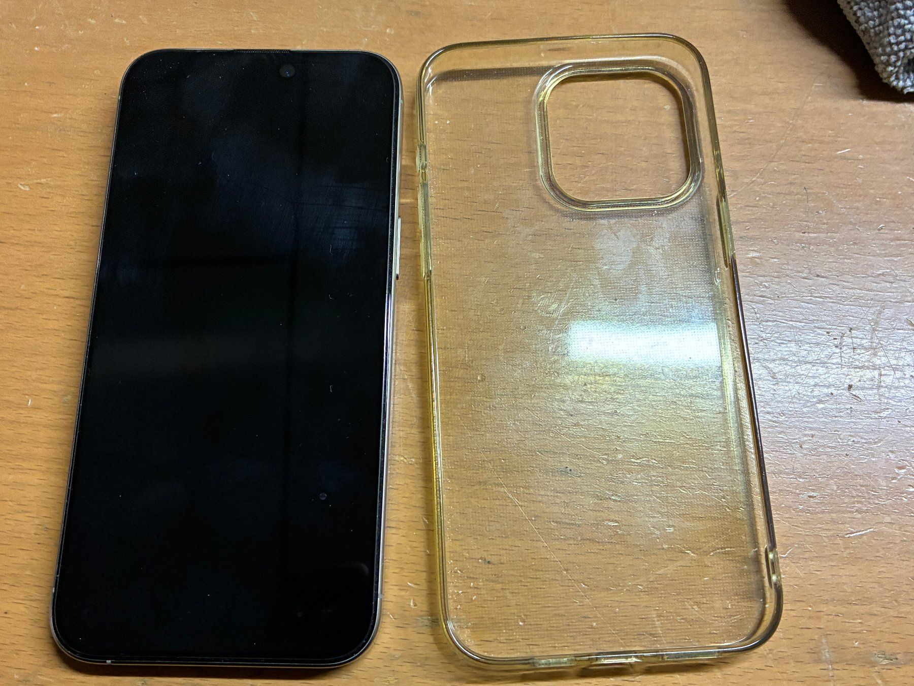 Apple Telefoni cellulari / Smartphones: Iphone 15 Pro Max 128Gb – Usato da Au SG venduto da bah_6f5w 2