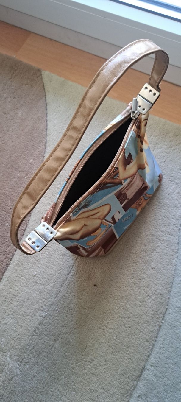 Borse da donna: Retro Handtasche mit speziellem Print - Hingucker! – Usato da St.Gallen venduto da Piran 2