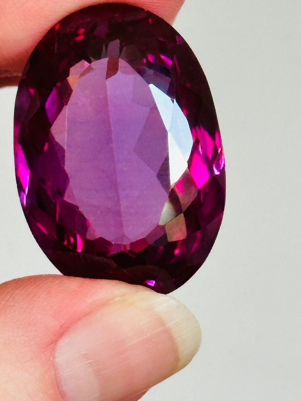 Pietre preziose: 72..00 Ct Certified – Nuovo e nell'imballaggio originale da Genève venduto da AWWA
