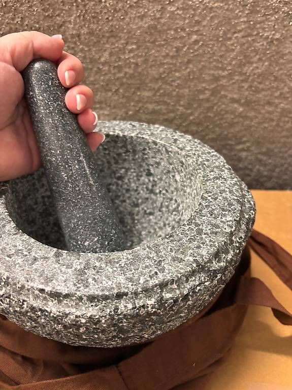 Sonstiges für das Kochen & Backen: Granit Mörser  – Gebraucht aus Zürich von laboum 1