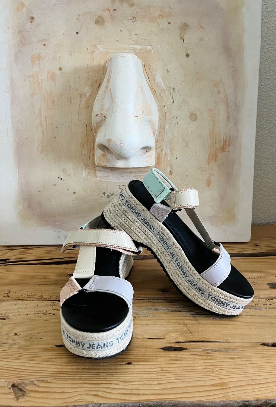 Tommy Hilfiger Scarpe da donna: Leder Sandale Tommy Jeans Gr 37 – Nuovo (secondo la descrizione) da Emmenbrücke venduto da Anna01014 1
