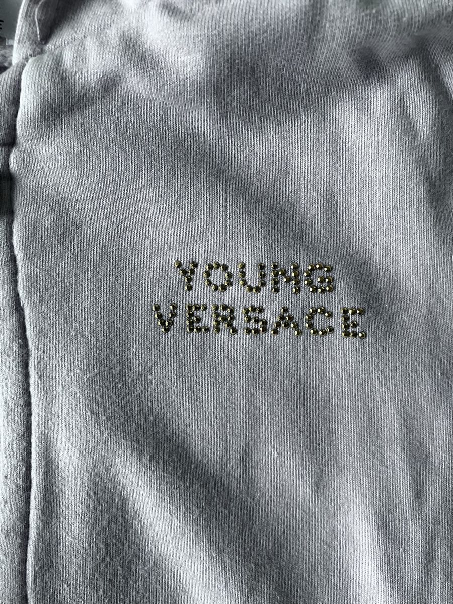 Versace Maglioni & Felpe: Versace Sweatshirt-Kapuzenpullover 3-4 Jahre – Usato da Gümligen venduto da svaud 1