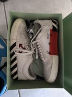 Off-White Sneaker Grösse 42