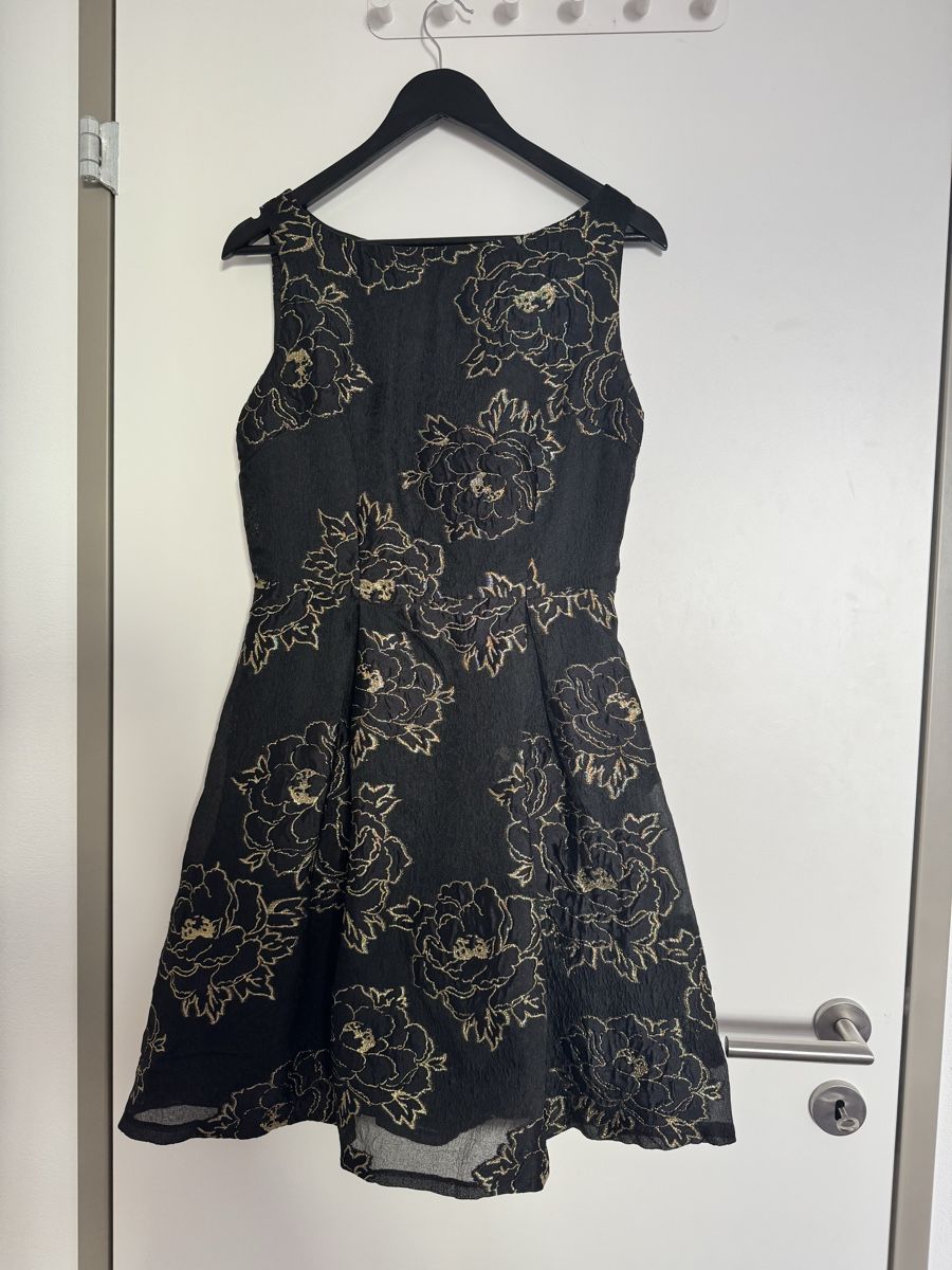 Vestiti: Cocktail Kleid. Grösse: S – Nuovo (secondo la descrizione) da Lachen SZ venduto da ThisMyJam