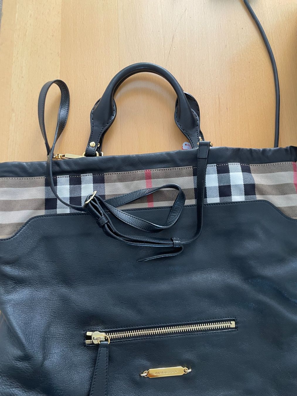 Burberry Borse da donna: Burberry Tasche Pocket – Nuovo (secondo la descrizione) da Münchenstein venduto da Calimeroaim 2