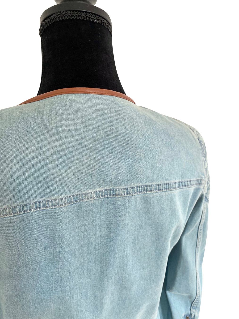 Jacken: Louis Vuitton LV Monogramm Jeansjacke Jacke – Gebraucht aus Kriens von hannaandkiko 7