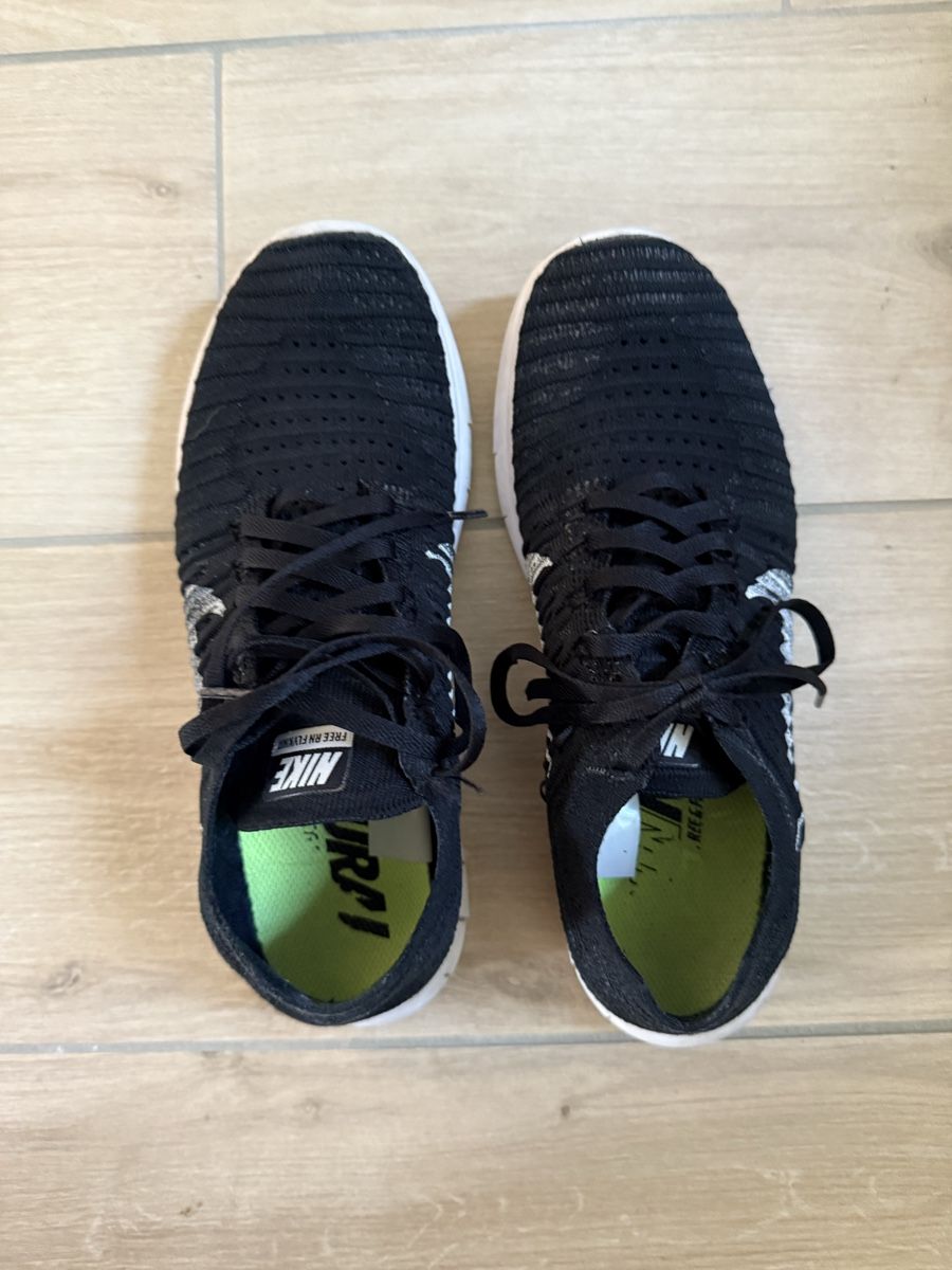 Nike Scarpe da donna: Nike black sneakers size EU40 – Usato da Zürich venduto da mi_ll_ie 2