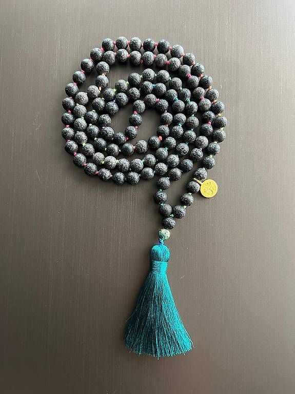Catenine: Yoga Mala Kette mit Lava Perlen Rainbow – Usato da Buchs SG venduto da jco_st8t