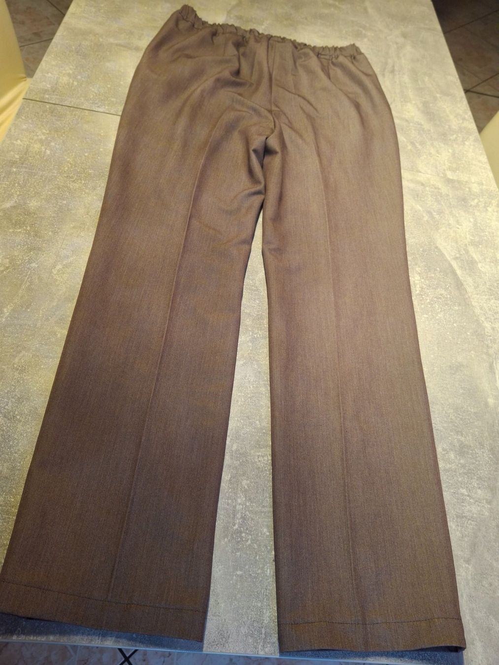 Hosen: Pantalon taille élastique grandeur M – Gebraucht aus Villiers von san_jn5w 5