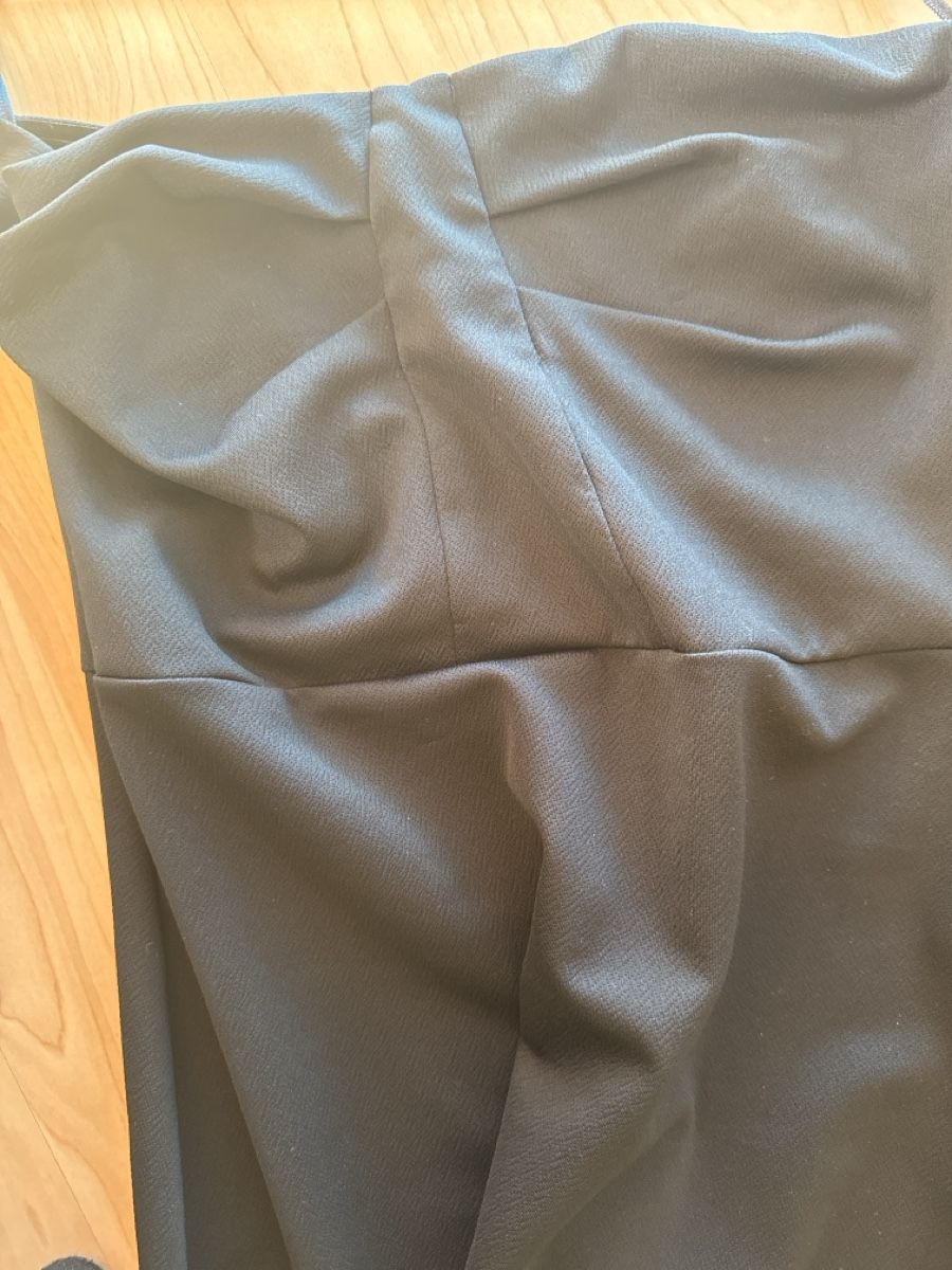 Kleider: Schwarzes Cocktailkleid – Neu (gemäss Beschreibung) aus Villmergen von mic_9my7 3