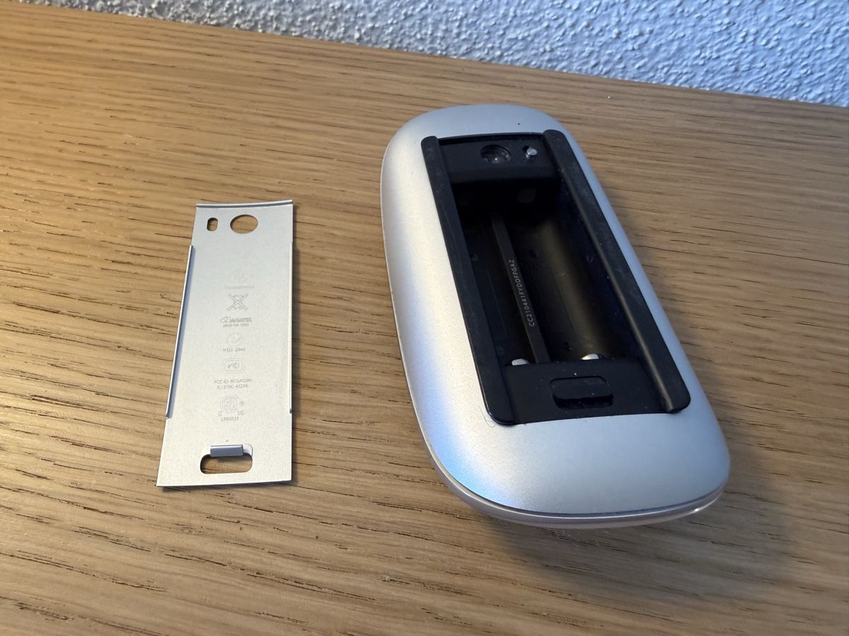 Apple Souris: Souris Apple Magic Mouse – D'occasion à Kloten par Mumiiin 2