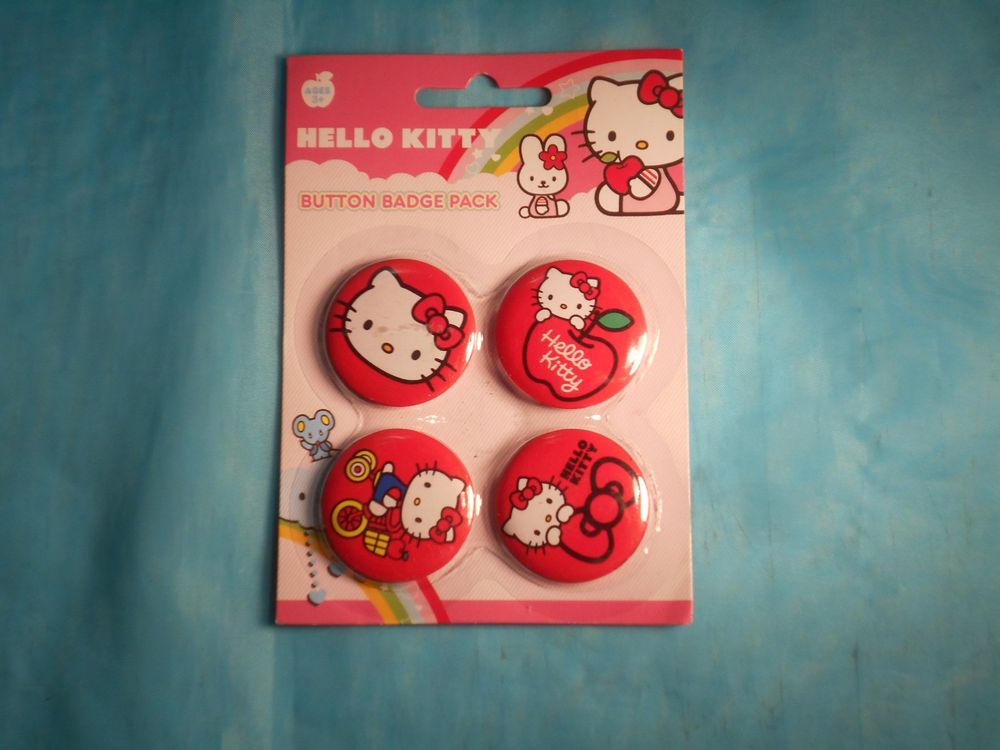 Hello Kitty Buttons, 4 Stück (Neu und originalverpackt) in Bellach für ...