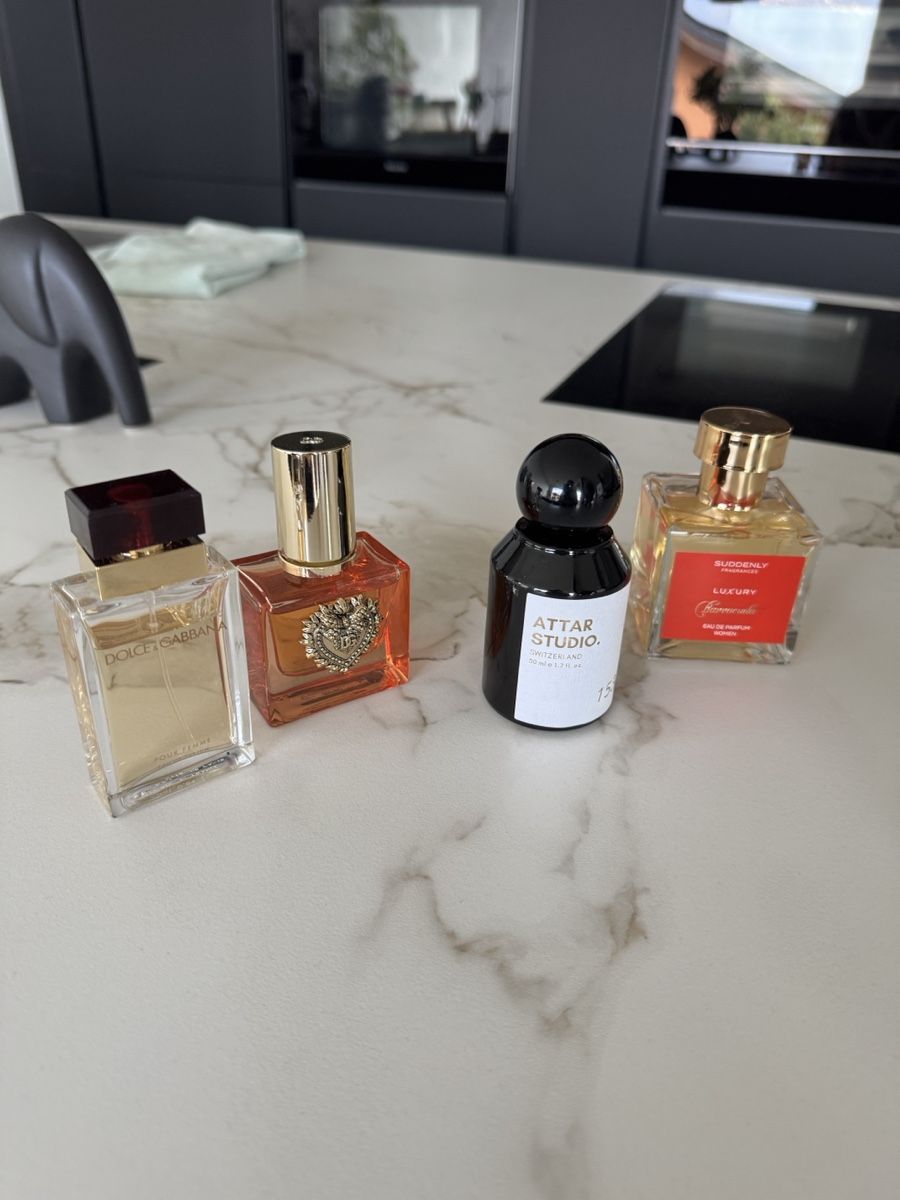 Parfums & Eau de Toilette: Lot de 4 parfums femme + 1 brume – D'occasion à Erde par Kitkatekate