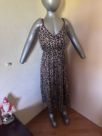 Robe longue  neuve imprimée léopard M 