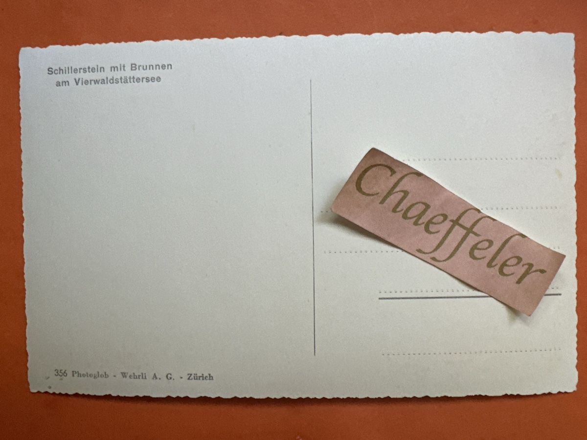 Cartes postales: Ansichtskarte Schillerstein mit Brunnen Vierwaldstättersee – D'occasion à Zürich par Chaeffeler 1