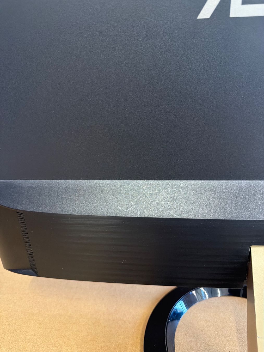 Asus Monitor: ASUS VZ249Q 23.8" Monitor – Usato da Dietlikon venduto da ComdatAG 5