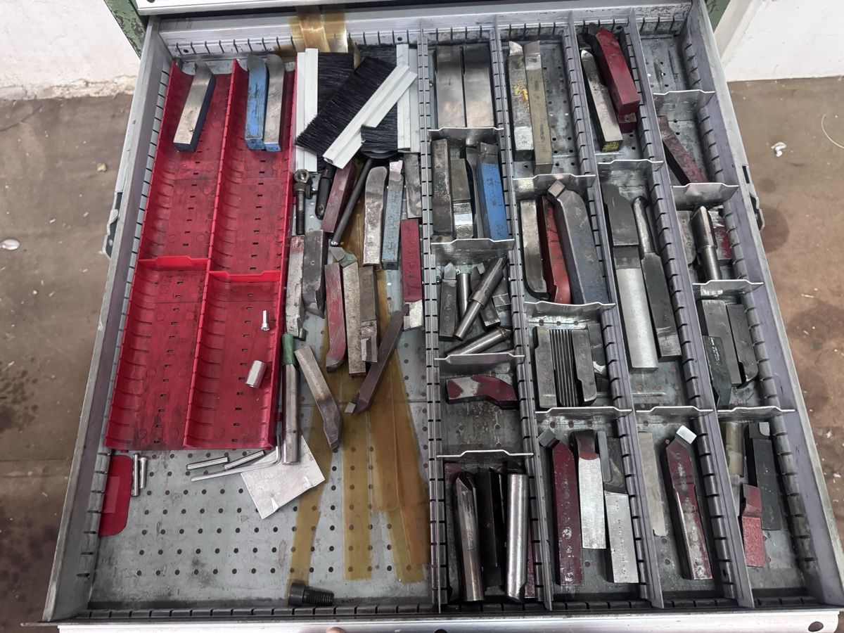 Lista Armadi: Lista Werkzeugschrank mit inhalt – Usato da Fiesch venduto da sch_tl8b 3