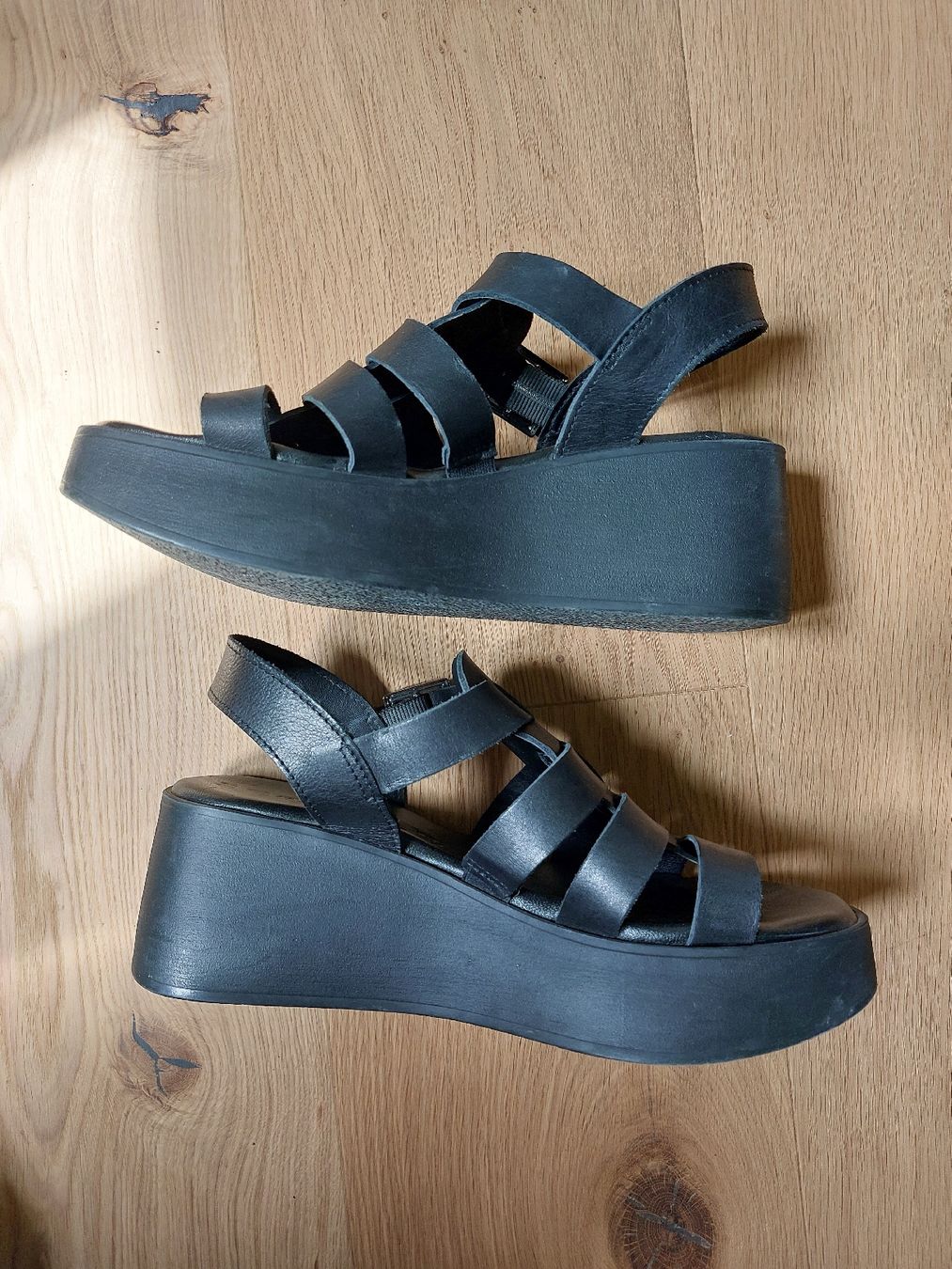 Tamaris Scarpe da donna: Sandales à plateforme 38 – Usato da Corserey venduto da Matahari91 1