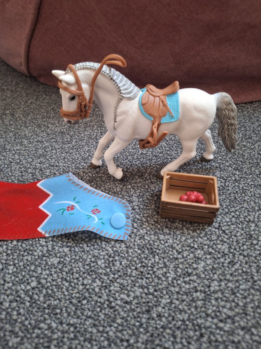 Schleich Spielzeuge: Schleich Pferd mit Zubehör – Gebraucht aus Honau von sams09 1