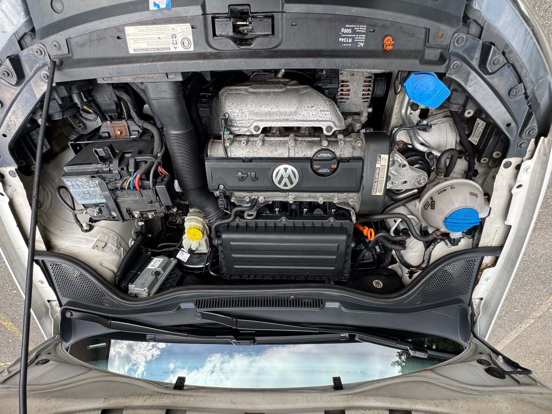 VW Autos: Vekaufe VW Polo 1.4 – Gebraucht aus Wallisellen von hla_jl8j 7