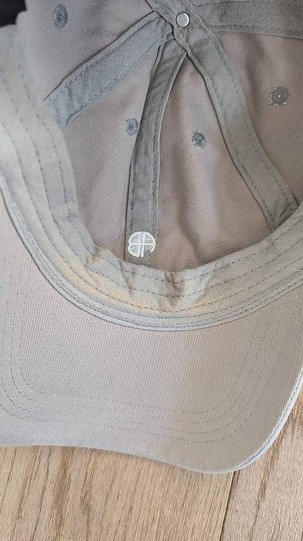 Copricapi, berretti & cappellini: ANINE BING Cap hellbeige onesize – Usato da Seuzach venduto da louisa. 1