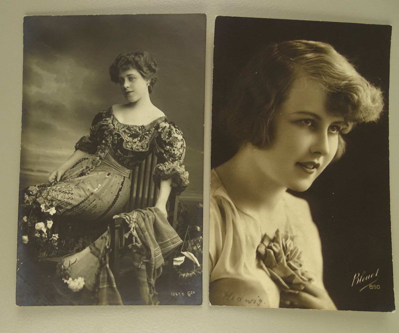 Cartoline postali: FRAUEN, 4 AK – Usato da Grüningen venduto da Kartenlaube 2