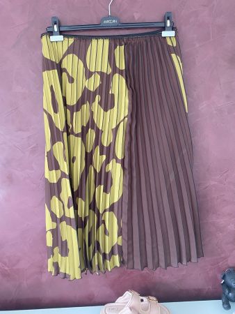 Marc Cain Damen Plisseerock, beige, Gr. 38