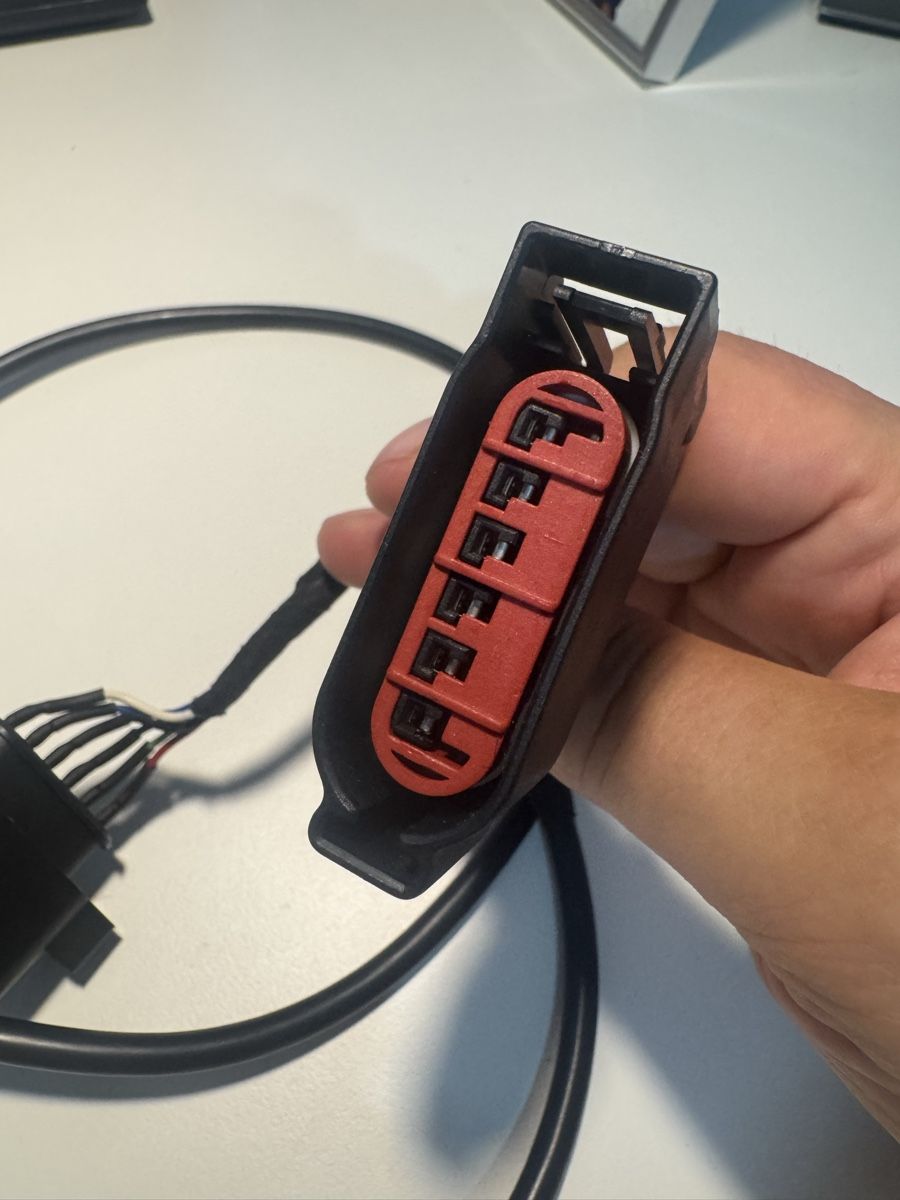 Ford Tutti pezzi di ricambio auto: Chiptuning Plus Pedalbox Tuning  Ford Galaxy 2.0 TDCI 140 – Usato da Zollikofen venduto da 1fairguy 3