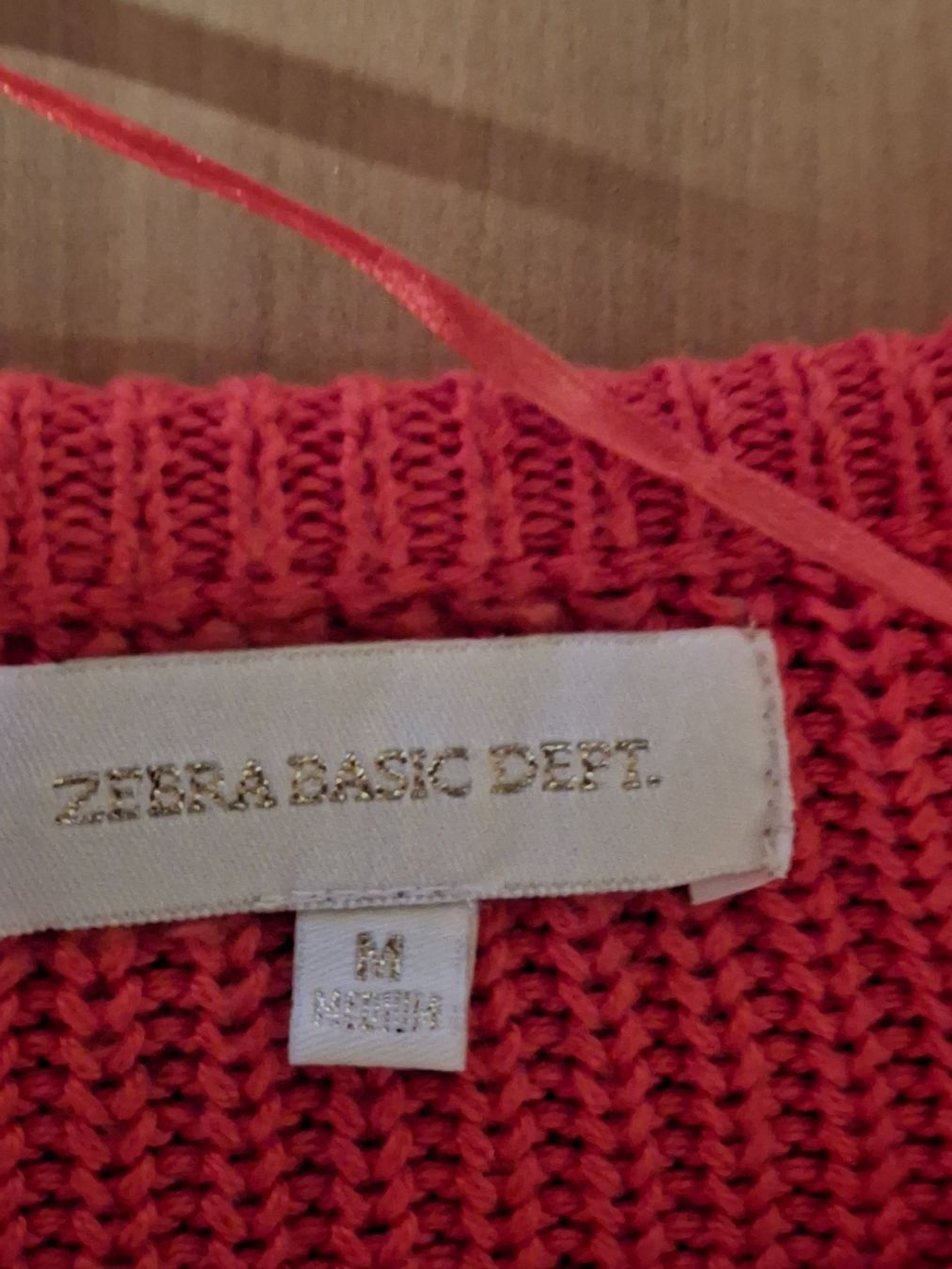 Zebra Pullover & Sweatshirts: Pull taille M marque Zebra et écharpe marque River Island – Gebraucht aus Villiers von san_jn5w 2