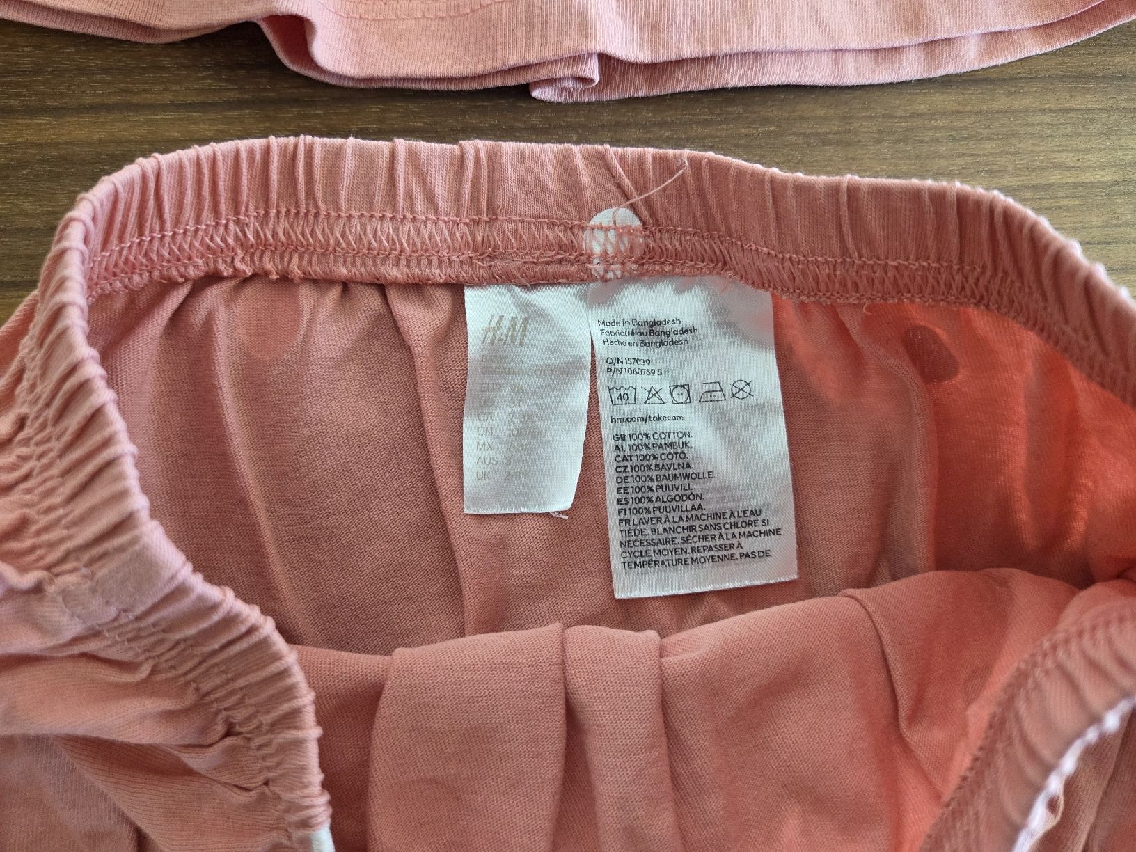 H&M Kleider & Röcke: Kleid mit Hose H&M, Gr.98 – Gebraucht aus Hinwil von Jessica13 2