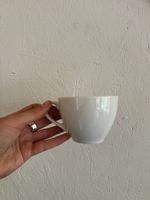 Schöne Kaffeetasse weiss, neuwertig, Capuccinotasse