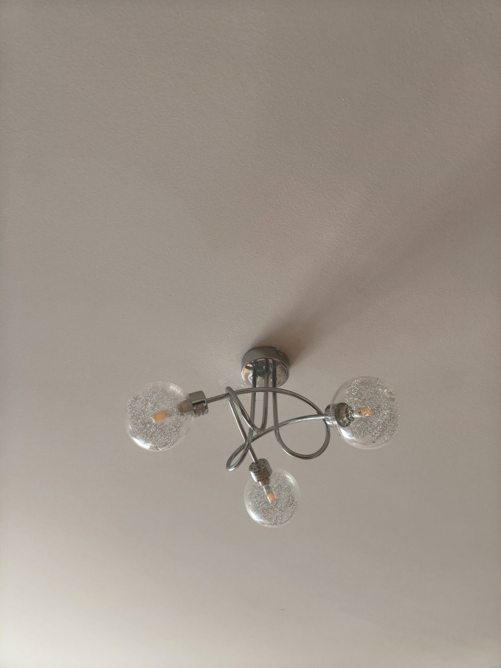 Conforama Kronleuchter & Deckenlampen: Plafonnier design 3 lumières – Gebraucht aus Romont FR von rox_jmz8 1