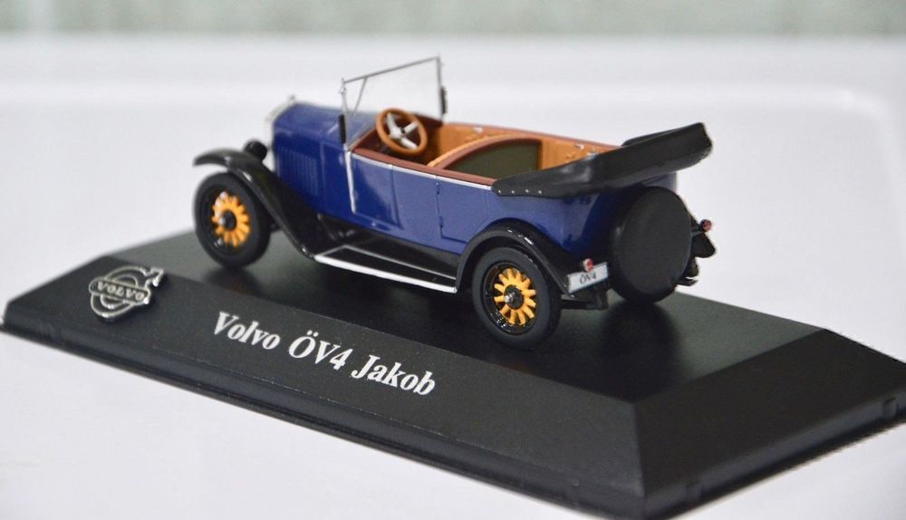 Volvo ÖV4 Jakob 19271929 dunkelblau / schwarz 143 Kaufen auf Ricardo