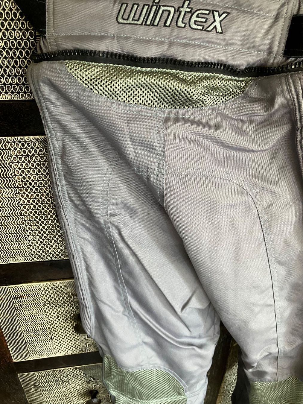 Pantaloni: Motoradhose mit Protektoren – Usato da Landschlacht venduto da brisi02 1
