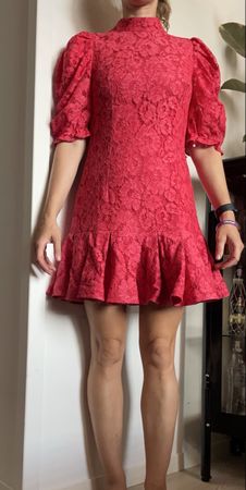Spitzenkleid rot Grösse M/L mit Puffärmel