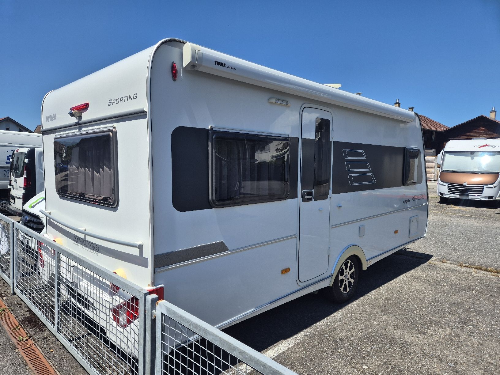 Hymer Veicoli da campeggio: Wohnwagen Hymer Sporting 485 – Usato da Heimberg venduto da Visiontuning 1
