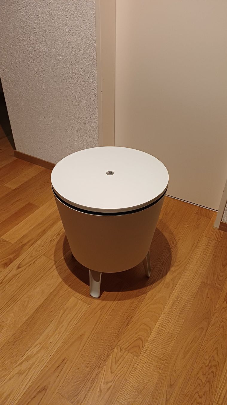 Tavoli: Kühlbartisch  Partytisch – Usato da Oberneunforn venduto da Bumbam 1