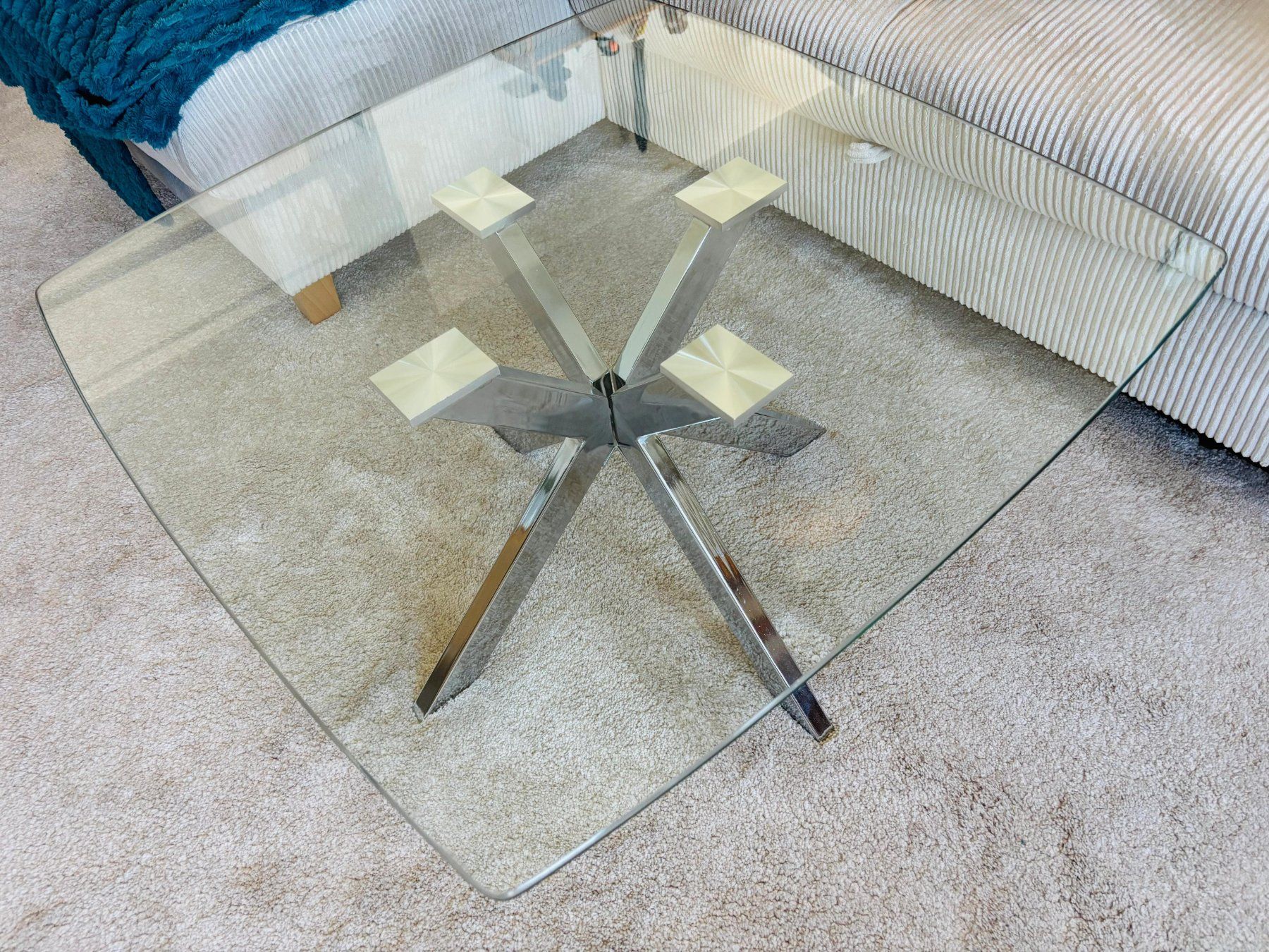 Tavoli: Table en verre et métal – Nuovo (secondo la descrizione) da Genève venduto da ele_b7wq