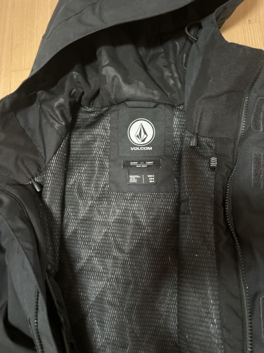 Volcom Giacche: Volcom, Veste de snowboard, taille M, – Usato da Colombier NE venduto da mon58 2